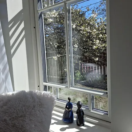 Manna - Charming Flat In A Historic House Tallin